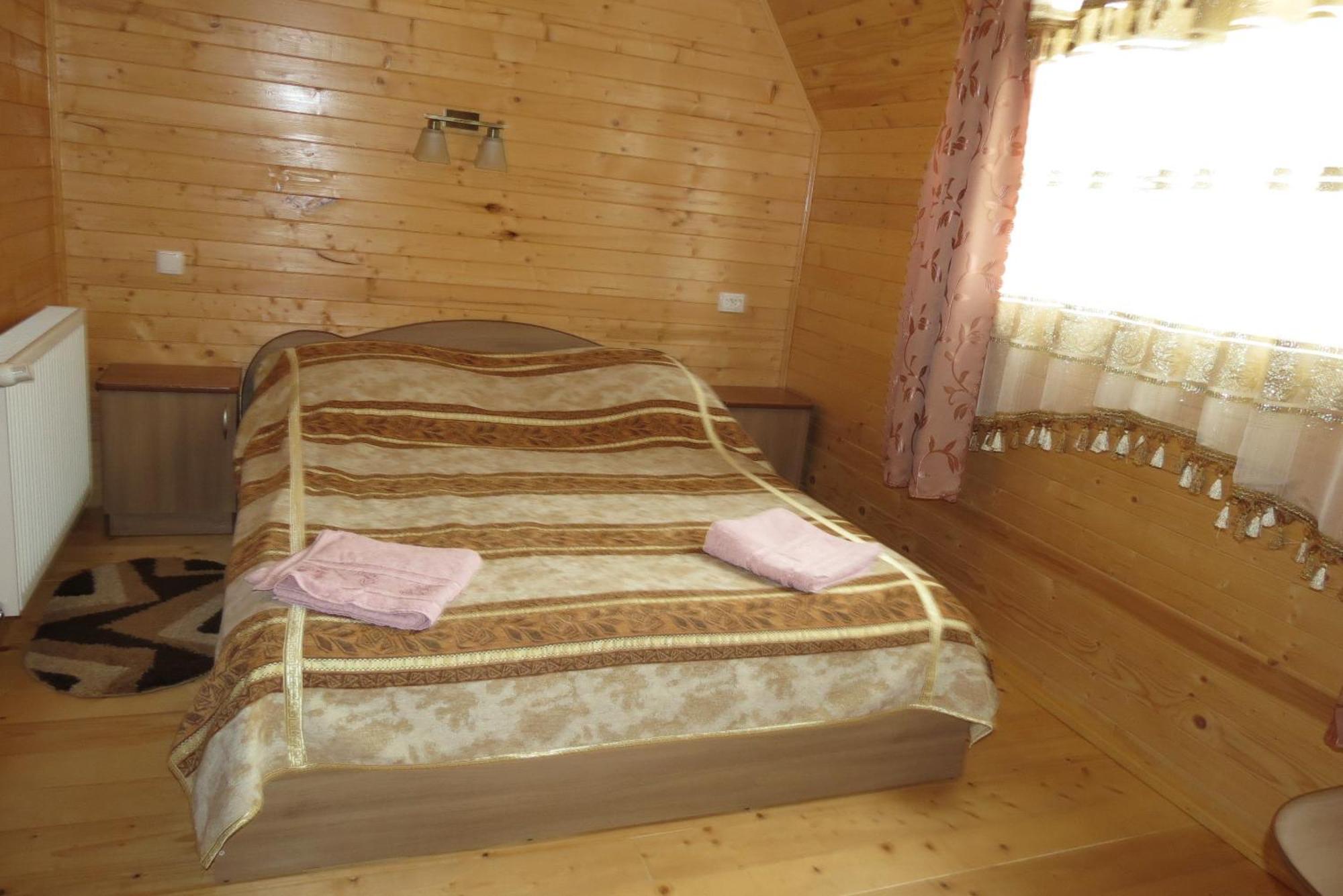 Bilyy Kamin Guest House Tatariv Room photo