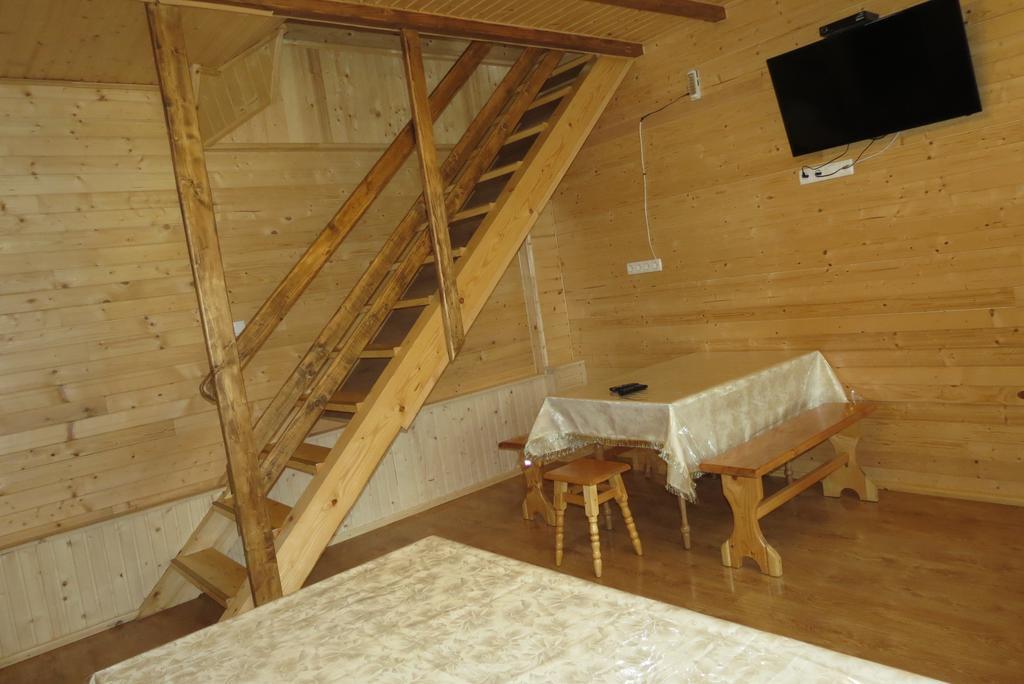 Bilyy Kamin Guest House Tatariv Exterior photo